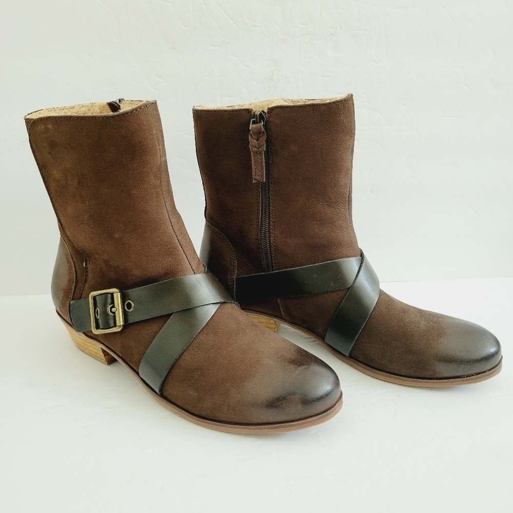 NEW Softwalk Rayne Brown Soft Leather Pull On Mid Buckle Bootie Size 8.5